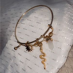 Good Bracelet: Snake, Sun and White Crystal!!